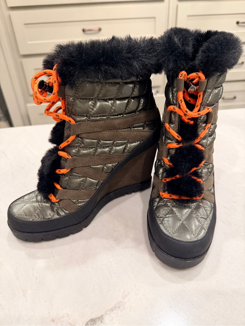 Jessica Simpson Brixel Wedge Winter Ankle Boots with Faux Fur Trim in Olive